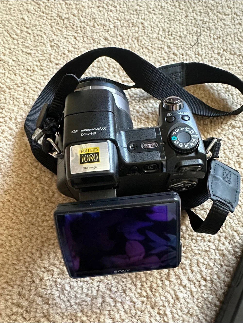 Sony Black mpegmovie Camera and Kit with Shoulder Bag and Lens Accessories